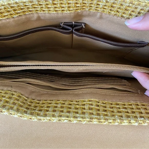 Sag Harbor Woven Straw Wicker Faux Leather Rattan Purse - Picture 6 of 7